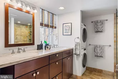 1035 Spruce Street #102, Philadelphia, PA 19107 - Photo 43