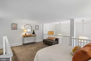 1035 Spruce St, Philadelphia, PA 19107 - Photo 39