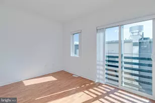 228 W George St, Philadelphia, PA 19123 - Photo 25