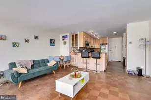 210 Locust St, Philadelphia, PA 19106 - Photo 3