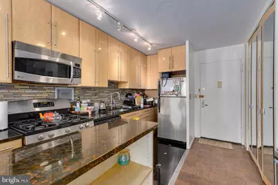 210 Locust Street #10FW, Philadelphia, PA 19106 - Photo 7