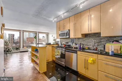 210 Locust Street #10FW, Philadelphia, PA 19106 - Photo 5