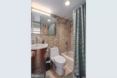 210 Locust Street #10FW, Philadelphia, PA 19106 - Photo 13