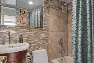 210 Locust St, Philadelphia, PA 19106 - Photo 13