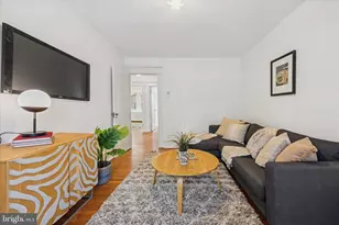 34 Hilltop Rd, Philadelphia, PA 19118 - Photo 21