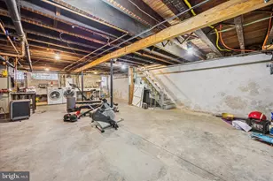 34 Hilltop Rd, Philadelphia, PA 19118 - Photo 33