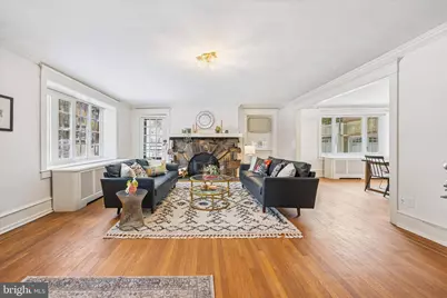 34 Hilltop Road, Philadelphia, PA 19118 - Photo 3