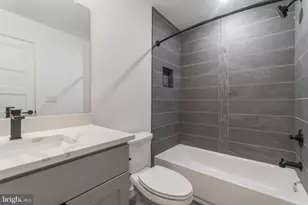 437 N 35th St, Philadelphia, PA 19104 - Photo 7