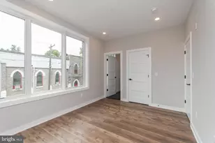 437 N 35th St, Philadelphia, PA 19104 - Photo 9