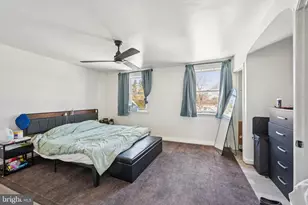 252 E Cheltenham Ave, Philadelphia, PA 19120 - Photo 11