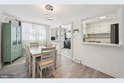 252 E Cheltenham Avenue, Philadelphia, PA 19120 - Photo 9