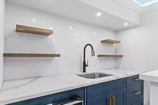 612 S 51st St, Philadelphia, PA 19143 - Photo 35