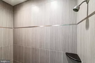 2555 Carpenter St, Philadelphia, PA 19146 - Photo 13