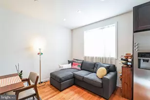 2555 Carpenter St, Philadelphia, PA 19146 - Photo 11