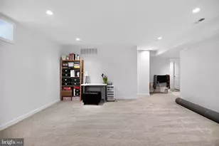 2555 Carpenter St, Philadelphia, PA 19146 - Photo 19