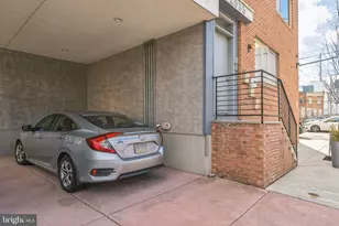 2555 Carpenter St, Philadelphia, PA 19146 - Photo 21