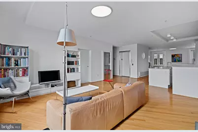 1213-15 Locust Street #B, Philadelphia, PA 19107 - Photo 7