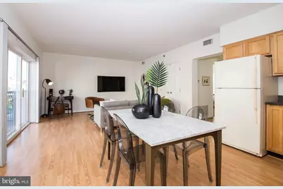 1030 N 2nd St #203, Philadelphia, PA 19123 - Photo 9