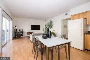 1030 N 2nd St, Philadelphia, PA 19123 - Photo 9