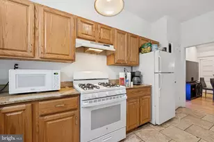 329 N 34th St, Philadelphia, PA 19104 - Photo 9