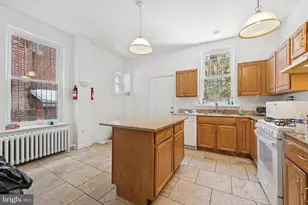 329 N 34th St, Philadelphia, PA 19104 - Photo 7