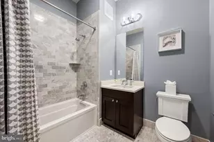 410 S Front St, Philadelphia, PA 19147 - Photo 33