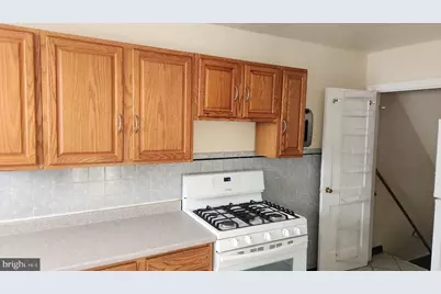 222 W Colonial Street, Philadelphia, PA 19126 - Photo 5