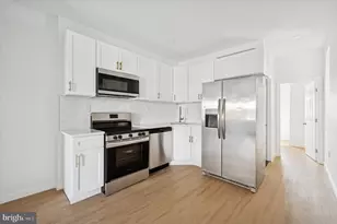 3110 Tasker St, Philadelphia, PA 19145 - Photo 9