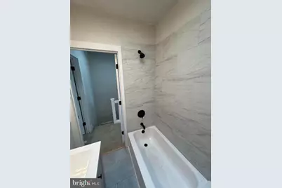 2433 S Millick Street, Philadelphia, PA 19142 - Photo 15