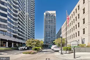 2001 Hamilton St, Philadelphia, PA 19130 - Photo 31