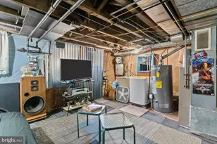 1920 S 16th St, Philadelphia, PA 19145 - Photo 25