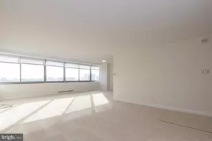 2401 Pennsylvania Ave, Philadelphia, PA 19130 - Photo 5