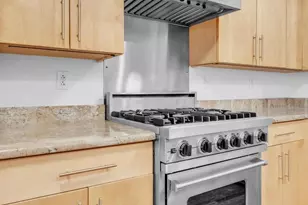 300 N 3rd St, Philadelphia, PA 19106 - Photo 5