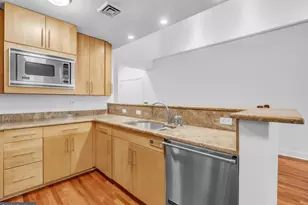 300 N 3rd St, Philadelphia, PA 19106 - Photo 5