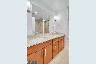 300 N 3rd Street #102, Philadelphia, PA 19106 - Photo 11