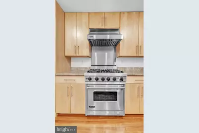 300 N 3rd Street #102, Philadelphia, PA 19106 - Photo 5