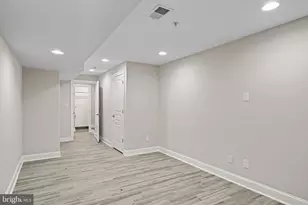 2051 Fernon St, Philadelphia, PA 19145 - Photo 21