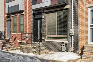 2051 Fernon St, Philadelphia, PA 19145 - Photo 3