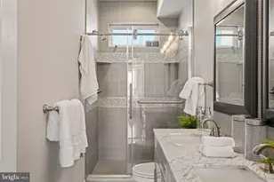 2051 Fernon St, Philadelphia, PA 19145 - Photo 37