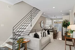 2051 Fernon St, Philadelphia, PA 19145 - Photo 9