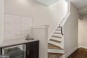 2051 Fernon St, Philadelphia, PA 19145 - Photo 29