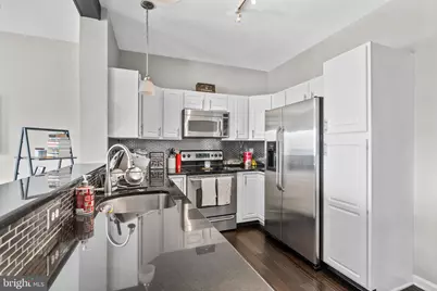 715 Brown Street #B, Philadelphia, PA 19123 - Photo 9