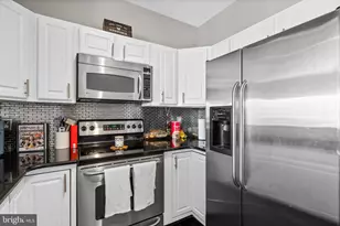 715 Brown St, Philadelphia, PA 19123 - Photo 11