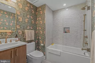 262 S 16th Street #4, Philadelphia, PA 19102 - Photo 19