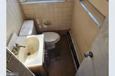 1515 W Duncannon Avenue, Philadelphia, PA 19141 - Photo 7