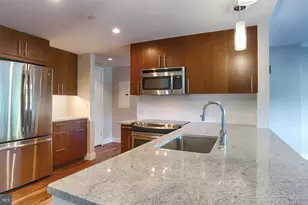 2200 Benjamin Franklin Pkwy, Philadelphia, PA 19130 - Photo 17