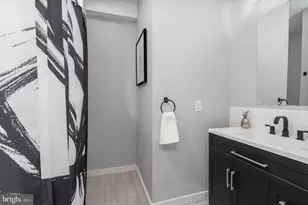 2017 E Hazzard St, Philadelphia, PA 19125 - Photo 13