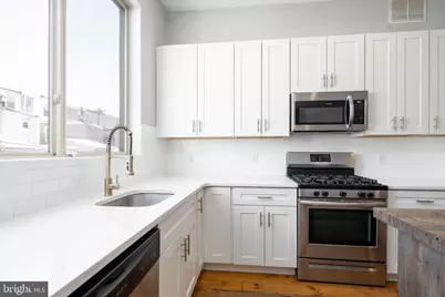 2017 E Hazzard Street, Philadelphia, PA 19125 - Photo 9