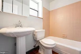 1327 Snyder Ave, Philadelphia, PA 19148 - Photo 11