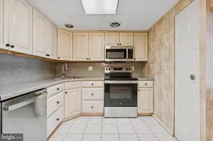 3204 Delaire Landing Rd, Philadelphia, PA 19114 - Photo 13